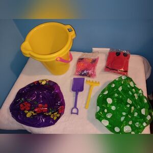 Yellow Beach SandBucket Play Set Pre-owned